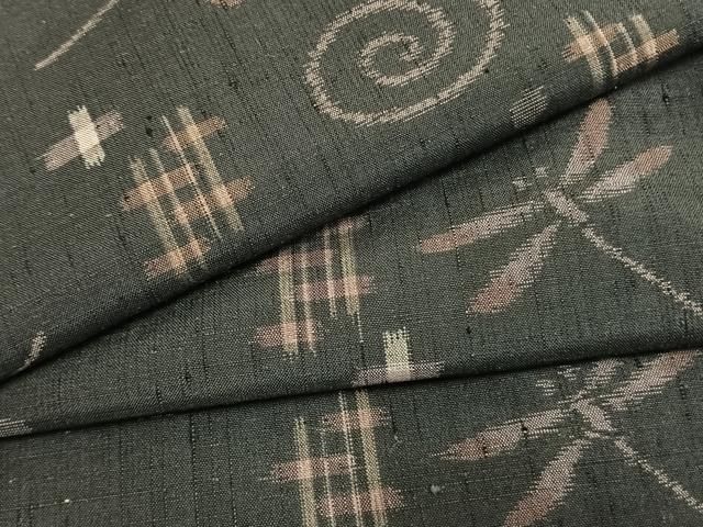 平和屋着物●上質な紬　勝虫　黒地　鈴乃屋扱い　正絹　逸品　AABN3599fy