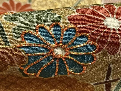 平和屋着物●豪華黒留袖　駒刺繍　色紙重ね花文　金彩　三越扱い　正絹　逸品　AABN3623fy
