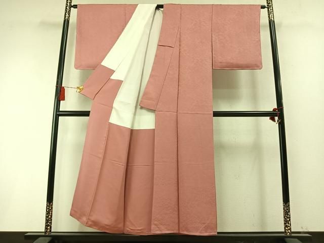 平和屋着物●本加賀友禅作家　梶山伸監修　色無地　草花地紋　珊瑚色　正絹　逸品　未使用　AABN3662fy