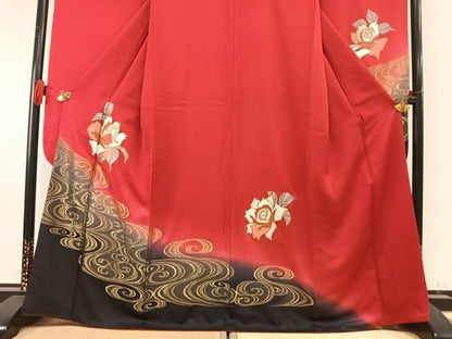 平和屋着物●中国三大刺繍　スワトウ刺繍　汕頭刺繍　振袖　駒刺繍　寿光織　流水花文　暈し染め　金糸　正絹　逸品　AABN3680fy