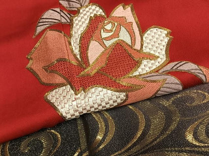 平和屋着物●中国三大刺繍　スワトウ刺繍　汕頭刺繍　振袖　駒刺繍　寿光織　流水花文　暈し染め　金糸　正絹　逸品　AABN3680fy