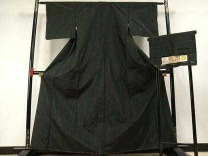平和屋着物●本場縞大島紬　井田織物　格子　証紙付き　正絹　逸品　未使用　AABN3691fy
