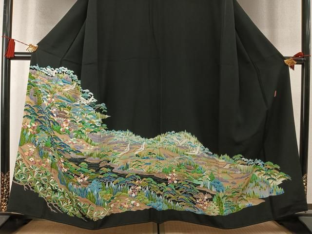 平和屋着物●豪華黒留袖　友禅　作家者　松竹梅　飛鶴枝梅文　正絹　逸品　未使用　AABN3692fy