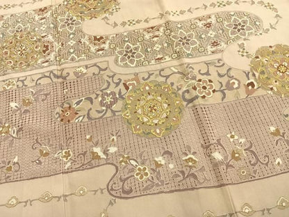 平和屋着物●中国三大刺繍　スワトウ刺繍　汕頭刺繍　総刺繍　色留袖　作家者　吉祥唐草花文　暈し染め　正絹　逸品　AABN3714fy