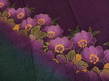 平和屋着物●豪華振袖　駒刺繍　草花文　暈し染め　銀彩　正絹　逸品　AABN3743fy