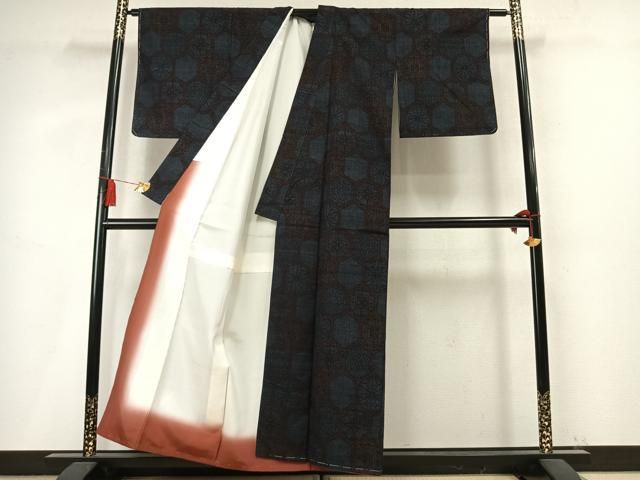 平和屋着物●本場結城紬　重要無形文化財　100亀甲　亀甲花文　正絹　逸品　AABN3747fy