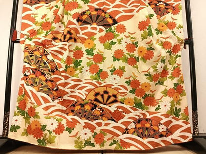 平和屋着物●豪華振袖　駒刺繍　源氏車花文　正絹　逸品　AABN3843fy