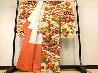 平和屋着物●豪華振袖　駒刺繍　源氏車花文　正絹　逸品　AABN3843fy