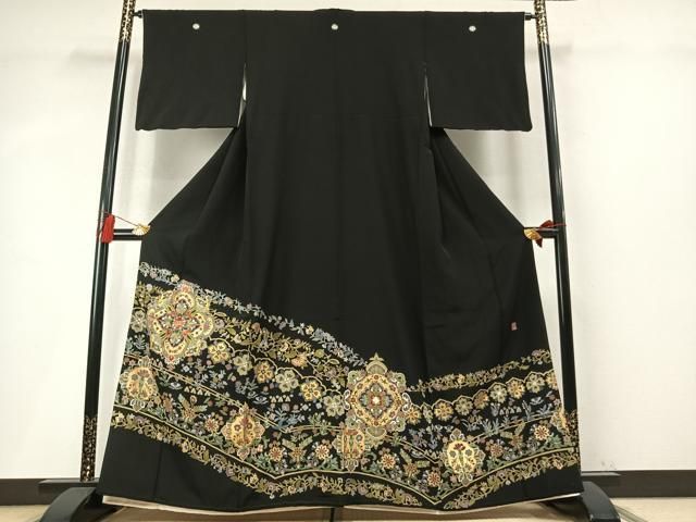 平和屋着物●豪華黒留袖　作家物　駒刺繍　吉祥花文　金糸　金彩　正絹　逸品　AABN3862fy