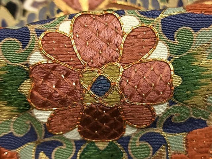 平和屋着物●豪華黒留袖　作家物　駒刺繍　吉祥花文　金糸　金彩　正絹　逸品　AABN3862fy