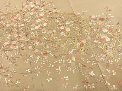 平和屋着物●中国三大刺繡　スワトウ刺繡　汕頭刺繡　総刺繡　色留袖　枝花文　暈し染め　金糸　金彩　正絹　逸品　AABN3941fy
