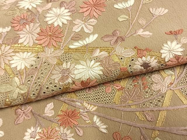 平和屋着物●中国三大刺繡　スワトウ刺繡　汕頭刺繡　総刺繡　色留袖　枝花文　暈し染め　金糸　金彩　正絹　逸品　AABN3941fy