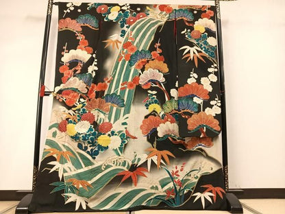 平和屋本店●アンティーク　大正ロマン　振袖　駒刺繍　松竹梅　暈し染め　黒地　金銀糸　金彩　正絹　逸品　AABN4045fy