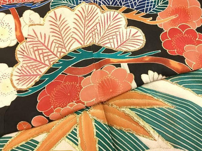 平和屋本店●アンティーク　大正ロマン　振袖　駒刺繍　松竹梅　暈し染め　黒地　金銀糸　金彩　正絹　逸品　AABN4045fy