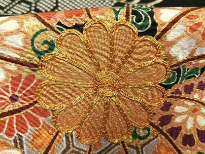 平和屋着物●豪華黒留袖　駒刺繍　熨斗花文　金彩　ロング丈　正絹　逸品　AABN4048fy