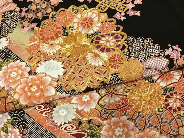 平和屋着物●豪華黒留袖　駒刺繍　熨斗花文　金彩　ロング丈　正絹　逸品　AABN4048fy