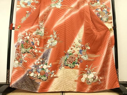 平和屋着物●豪華振袖　駒刺繍　片輪車花文　暈し染め　金彩　正絹　逸品　AABN4050fy
