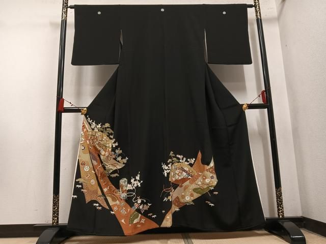 平和屋着物●豪華黒留袖　駒刺繍　檜扇貝桶花文　金彩　正絹　逸品　AABN5244ph
