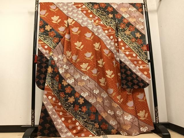 平和屋着物●豪華振袖　駒刺繍　草花文　金彩　正絹　逸品　AABN5279ph