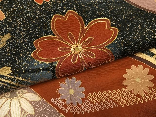 平和屋着物●豪華振袖　駒刺繍　草花文　金彩　正絹　逸品　AABN5279ph