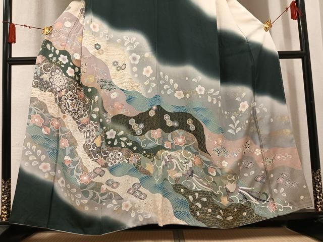 平和屋着物●訪問着　駒刺繍　吉祥花唐草文　暈し染め　金彩　正絹　逸品　AABN5752ph