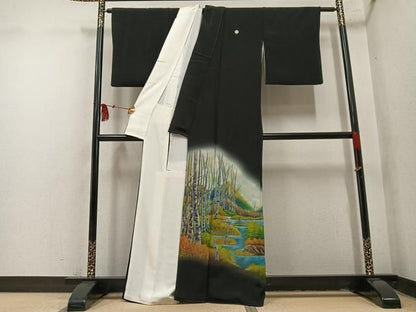 平和屋着物●豪華黒留袖　蝋彩染　手描き　遠山樹林文　暈し染め　金彩　正絹　逸品　AABN5769ph