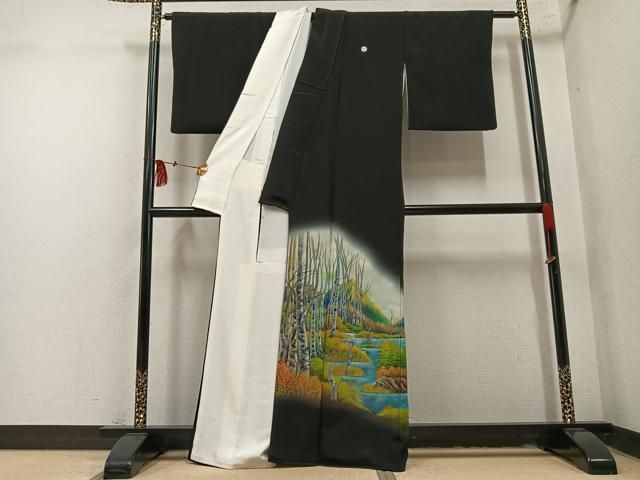 平和屋着物●豪華黒留袖　蝋彩染　手描き　遠山樹林文　暈し染め　金彩　正絹　逸品　AABN5769ph