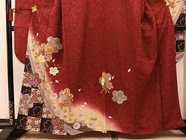 平和屋着物●豪華振袖　舞花文　暈し染め　金彩　正絹　逸品　AABN5770ph