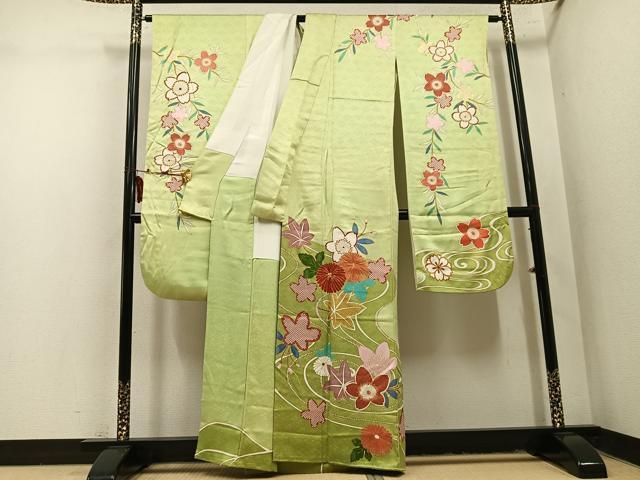 平和屋着物●豪華振袖　駒刺繍　草花文　金彩　正絹　逸品　AABN5844ph