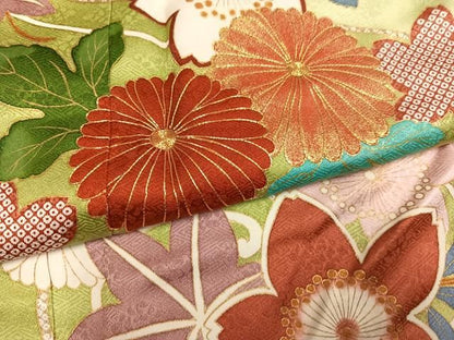 平和屋着物●豪華振袖　駒刺繍　草花文　金彩　正絹　逸品　AABN5844ph