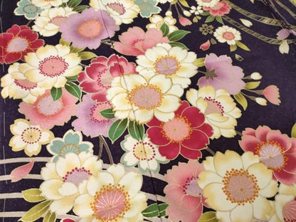 平和屋着物●豪華振袖　刺繍　流水花文　金銀糸　金彩　銀通し地　丹後ちりめん　仮絵羽　逸品　未使用　AABN6011ck