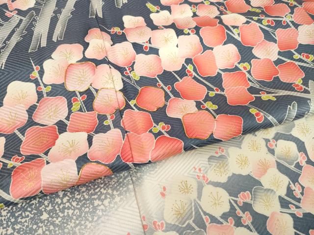 平和屋着物●豪華振袖　駒刺繍　枝梅文　金彩　正絹　逸品　AABN6030ck