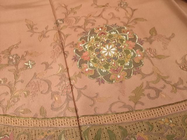 平和屋着物●中国三大刺繍　スワトウ刺繍　汕頭刺繍　総刺繍　訪問着　正倉院花文　暈し染め　金糸　正絹　逸品　AABN6042ck