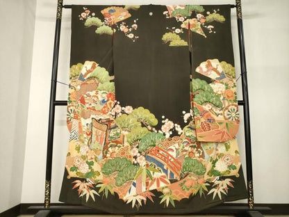 平和屋本店●アンティーク　大正ロマン　振袖　駒刺繍　御所車花文　黒地　金彩　正絹　逸品　AABN6069ck