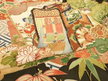 平和屋本店●アンティーク　大正ロマン　振袖　駒刺繍　御所車花文　黒地　金彩　正絹　逸品　AABN6069ck