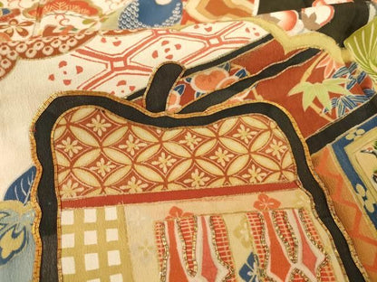 平和屋本店●アンティーク　大正ロマン　振袖　駒刺繍　御所車花文　黒地　金彩　正絹　逸品　AABN6069ck