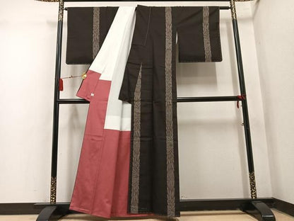 平和屋着物●本場大島紬　9マルキ　地空き　花間道　鈴乃屋扱い　正絹　逸品　未使用　AABN7416ph