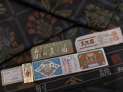 平和屋着物●藍造り国選定無形文化財 藍師・佐藤昭人 奄美大島作家・安田直之助 本場大島紬 7マルキ 証紙付き 正絹 逸品 未使用 AABN7436ph