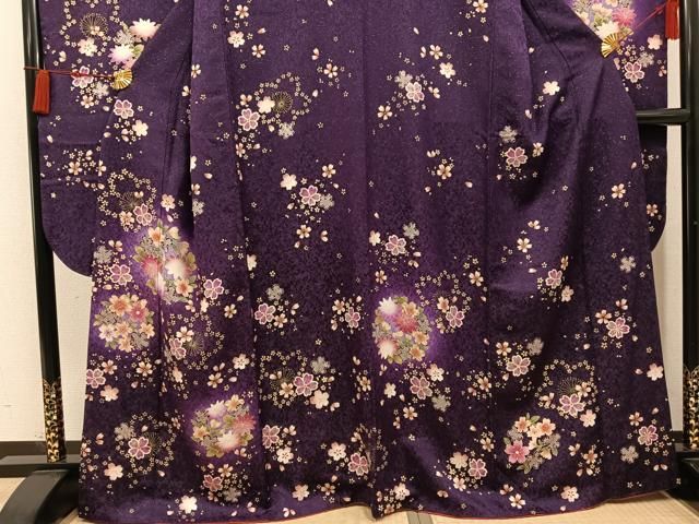 平和屋着物●豪華振袖　舞花文　金彩　銀通し地　正絹　逸品　AABN7439ph