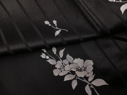 平和屋着物●上質な小紋　枝花文　黒地　正絹　逸品　AABN7460ph