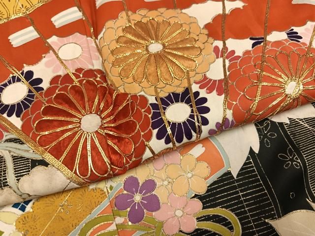 平和屋本店●アンティーク　大正ロマン　振袖　駒刺繍　檜扇花文　黒地　金彩　正絹　逸品　AABN8302ph