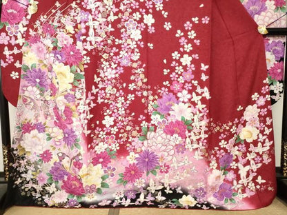 平和屋着物●豪華振袖　花蝶文　暈し染め　金銀糸　金銀彩　銀通し地　ロング丈　正絹　逸品　AABN8721ck