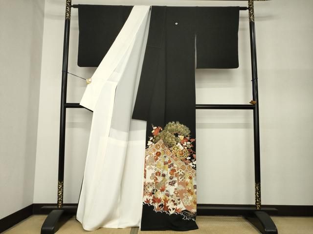 平和屋着物●創業460年・千總　黒留袖　駒刺繍　幔幕御所車花文　金彩　正絹　逸品　AABN8754ck