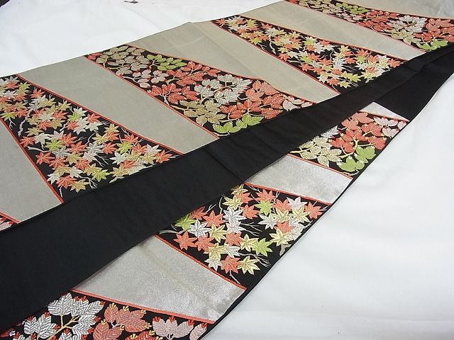 平和屋着物□六通柄袋帯 若松葉楓文 金銀糸 逸品 ab3152