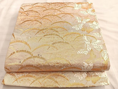 平和屋着物◎六通柄袋帯 唐織 雪芝舞蝶文 金糸 正絹 逸品 BAAL0406du