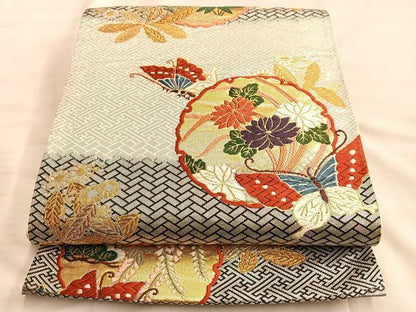 平和屋着物◎六通柄袋帯 唐織 銀彩つづれ織 雪輪舞蝶草花文 金銀糸 正絹 逸品 BAAL0521du