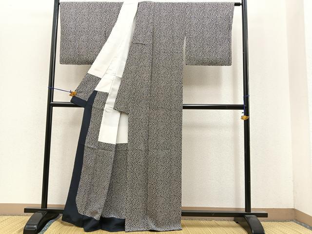 平和屋着物●江戸小紋　内田秀一作　花尽くし　黒地　反端付き　正絹　逸品　未使用　BAAM6029pk