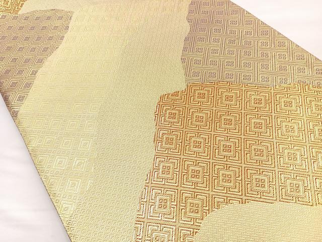 平和屋着物◎本場筑前博多織 佐賀錦 六通柄袋帯 重ね山菱文 金糸 正絹 逸品 BAAN5252cm
