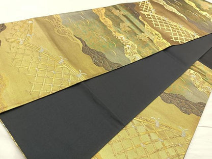 平和屋着物◎六通柄袋帯 唐織 間垣文 金糸 引箔 正絹 逸品 BAAO6403cm