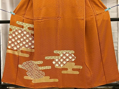 平和屋着物■豪華色留袖　雲隠れエ霞吉祥文　金彩　正絹　逸品　BAAQ3167sa